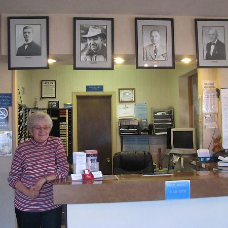 كاليسبيل، مونتانا Blue And White Motel المظهر الخارجي الصورة