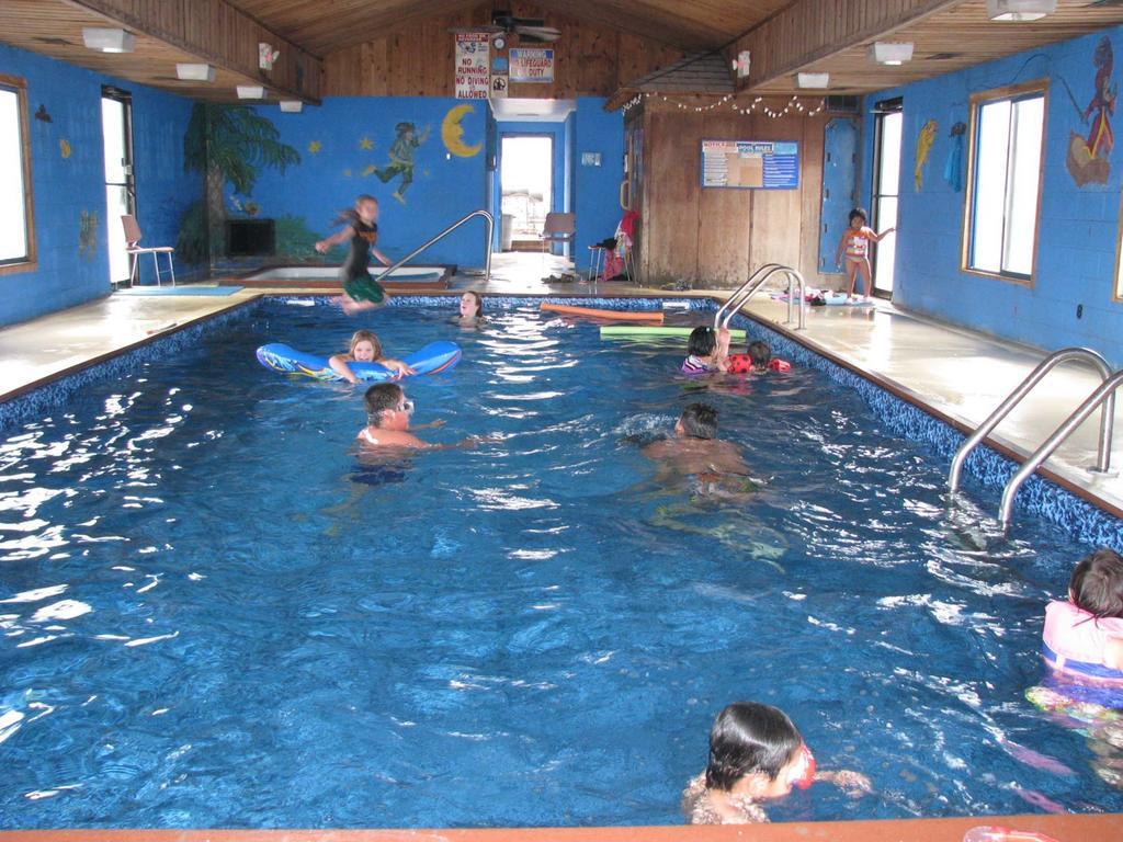 كاليسبيل، مونتانا Blue And White Motel المظهر الخارجي الصورة