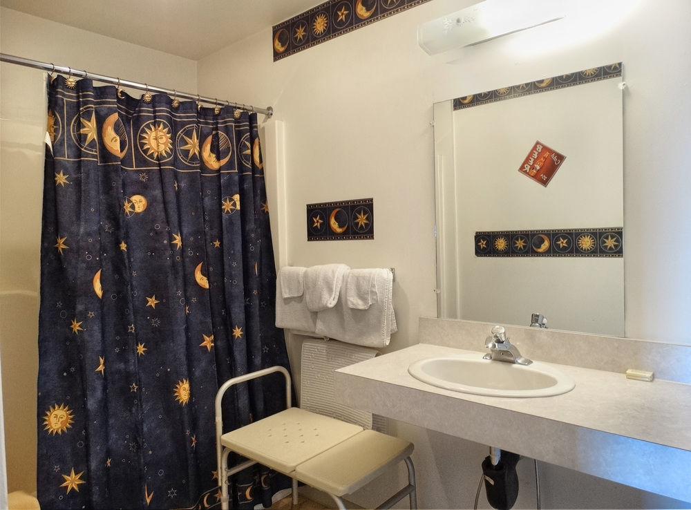 كاليسبيل، مونتانا Blue And White Motel المظهر الخارجي الصورة