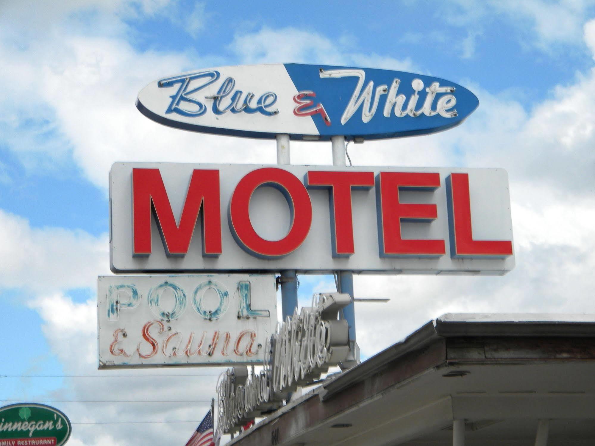كاليسبيل، مونتانا Blue And White Motel المظهر الخارجي الصورة