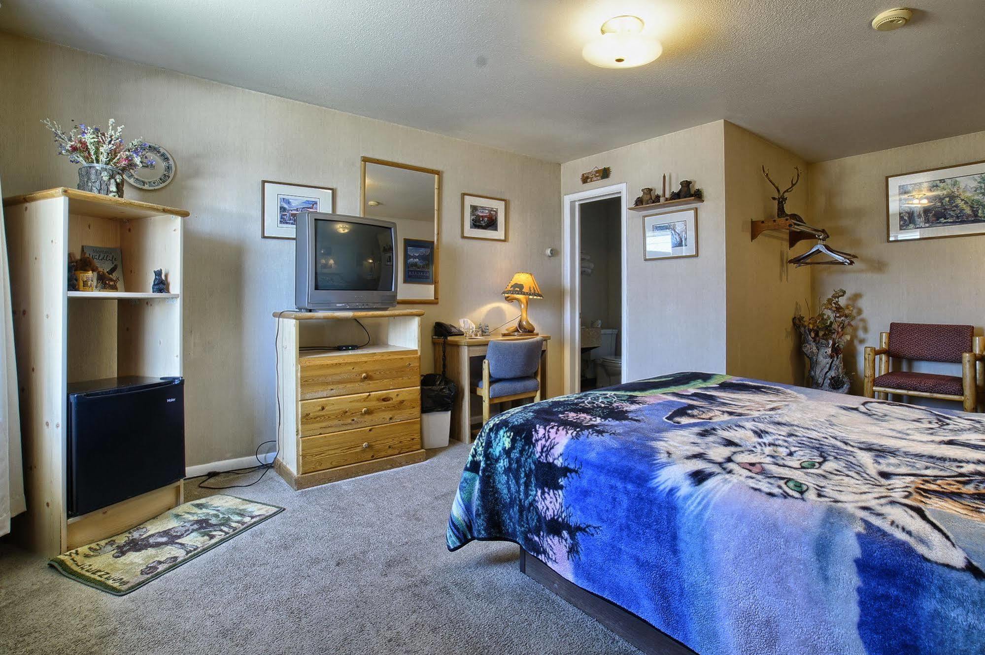 كاليسبيل، مونتانا Blue And White Motel المظهر الخارجي الصورة